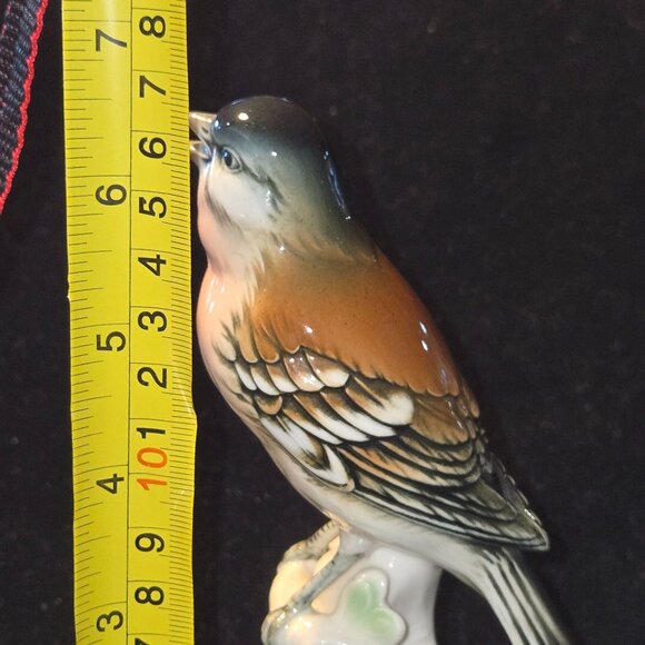 Vintage Hand-Painted Porcelain bird Figurine On Branch By Karl Ens Volkstedt - Picture 7 of 9